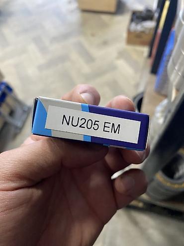 Подшипники: Подшипник ZSG NU205 EM - Тип: цилиндрический роликовый подшипник - — 2