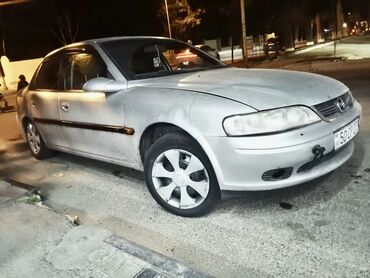 Opel: Opel Vectra: 1.8 l | 1997 il 337000 km Sedan — 12