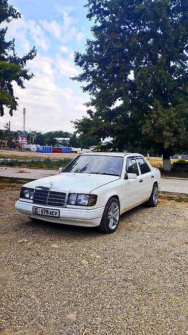 70 сом: Mercedes-Benz E-Class: 1990 г., 2.3 л, Кол менен иштөөчү, Бензин, Седан — 8