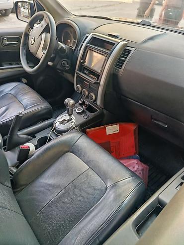 qosqular satisi: Nissan X-Trail: 2.5 l | 2010 il Krossover — 4