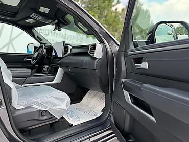 Toyota: Toyota Sequoia: 2023 г., 3.5 л, Автомат, Гибрид, Внедорожник — 16