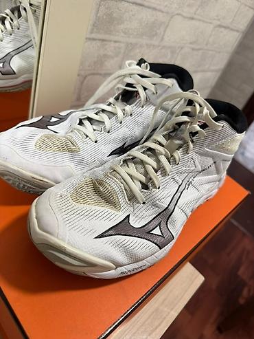 спорт комутатор: Мужские кроссовки, 43, Mizuno, Б/у, цвет - Белый, Платная доставка, Самовывоз — 2