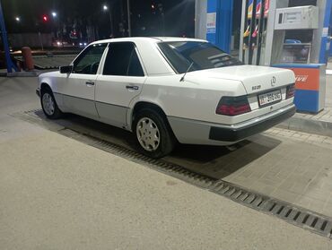 мерс белый: Mercedes-Benz W124: 1990 г., 2 л, Механика, Бензин