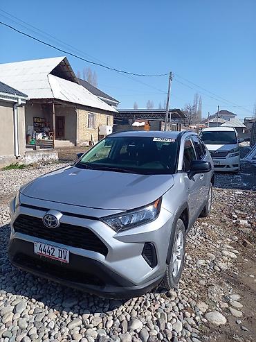 Toyota: Toyota RAV4: 2019 г., Гибрид, Кроссовер — 3