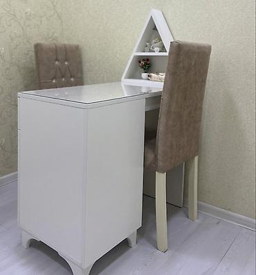 Mebel dəsti – manikür/iş masası - Rəng: ağ - Masa quruluşu: düz iş