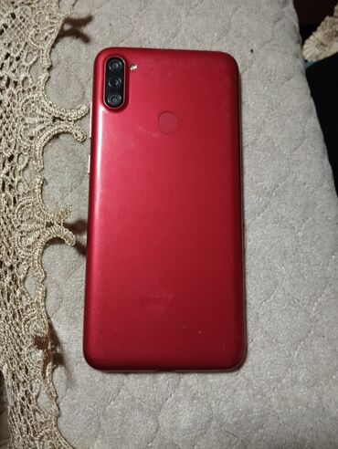 samsung galaxy note: Samsung Galaxy A11, цвет - Красный