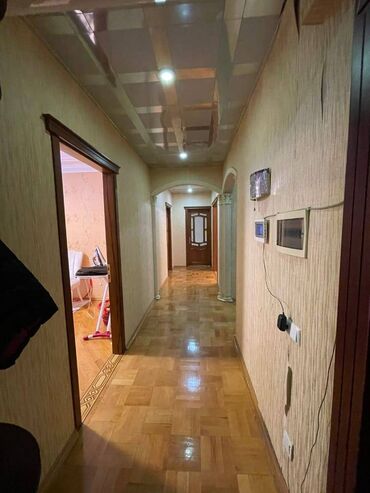 Köhnə tikili: Bakı, Bakıxanov qəs., 4 otaqlı, Köhnə tikili, m. Neftçilər, 120 kv. m — 16