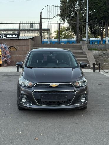Chevrolet: Chevrolet Spark: 2016 г., 1 л, Автомат, Бензин, Хэтчбэк