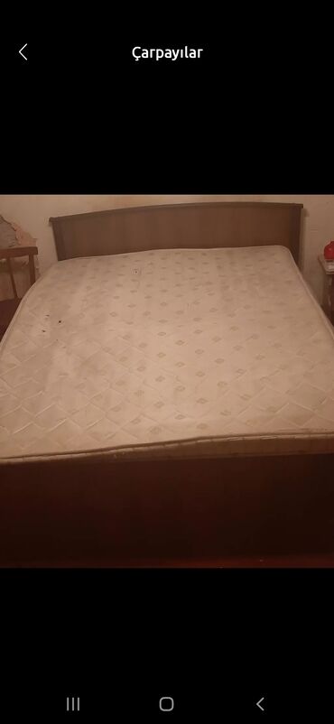 taxd: Б/у, Двуспальная кровать, Без подьемного механизма, С матрасом, Без выдвижных ящиков, Азербайджан