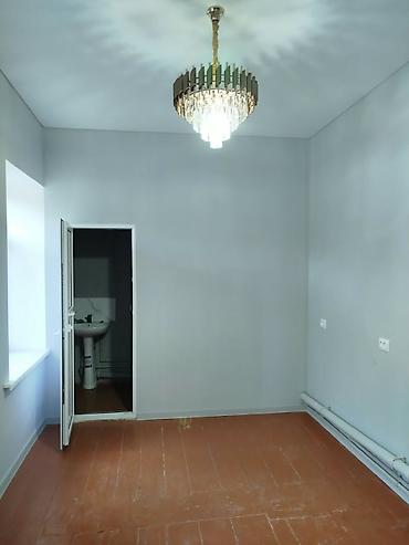 ижарага комната: Ижарага берем Кеңсе үчүн шкаф: 40 м², Турак үйдө, Ремонту менен, Өзүнчө кире бериши менен — 4