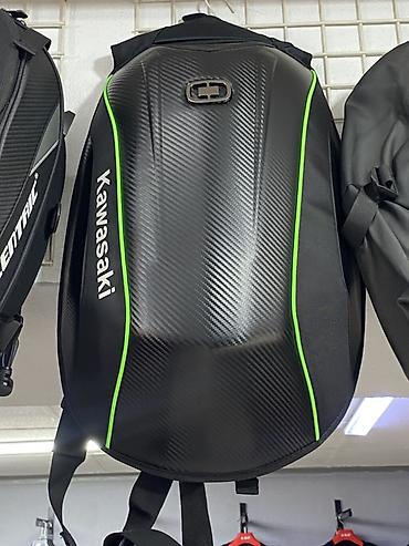 Мотолюбительский рюкзак Kawasaki с жесткой аэродинамической спинкой