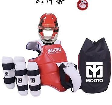 Спорт и отдых: Комплект экипировки для тхэквондо MOOTO Состав набора: - Шлем с — 2