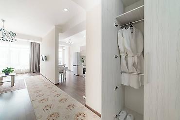 Посуточная аренда квартир: 1 комната, Душевая кабина, Постельное белье, Кондиционер — 10