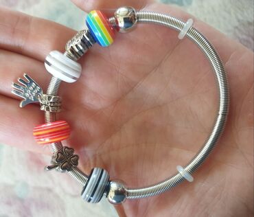 mindjuse sa perjem: Charm bracelet, Handmade