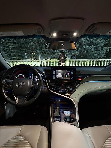 corolla 2018: Toyota Camry: 2021 г., 2.5 л, Вариатор, Гибрид, Седан — 5