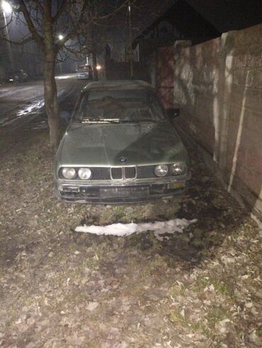 BMW: BMW 3 series: 1985 г., 2 л, Механика, Бензин, Седан