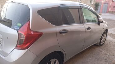 Nissan: 4500 ilkin odensi 19 ay 510 manat