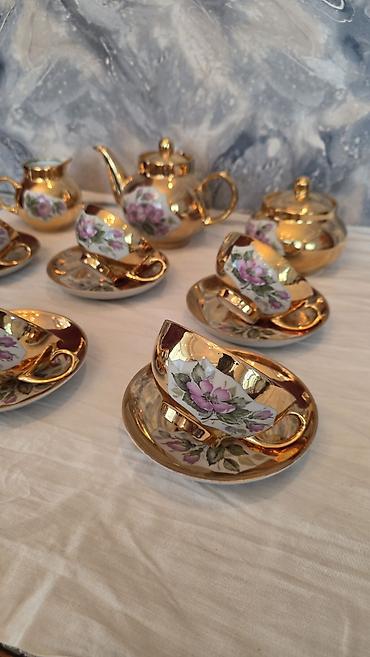 Ovçuluq və balıqçılıq: Çay servizi. Zərli. 6 - fincan, 6 - nəlbəki, 1 - çaynik,1 süd qabı, 1 — 7