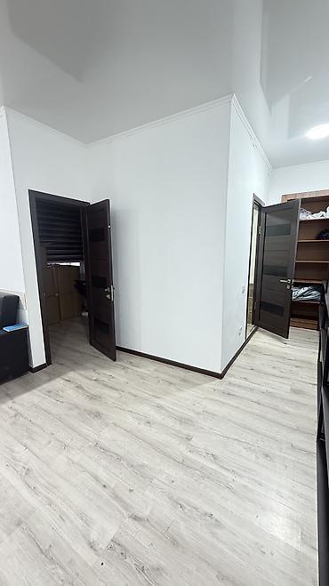 улица: Продажа офисов 45 м², С ремонтом, Многоэтажное здание, 1 этаж — 6