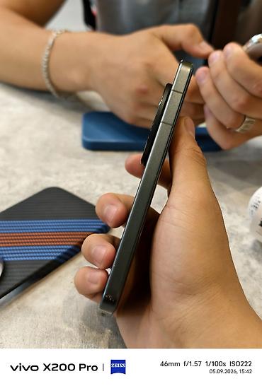 doogee v max plus: Vivo X200 Pro mini, Б/у, 256 ГБ, цвет - Черный, 2 SIM — 6