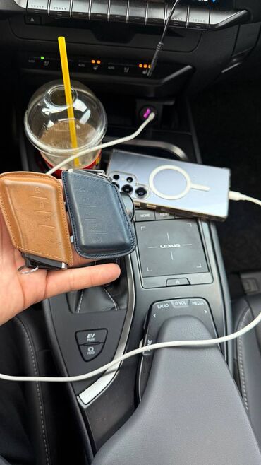 Lexus: Lexus : 2021 г., 2 л, Автомат, Гибрид, Кроссовер — 23