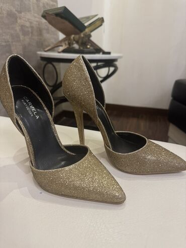 Botinka və botilyonlar: Qadın ayaqqabıları – müxtəlif modellər 1) Qara zərif bottilər 37 -da lalafo.az — 3 Botinka və botilyonlar: Qadın ayaqqabıları – müxtəlif modellər 1) Qara zərif bottilər 37 — 3