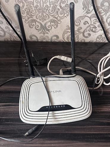Модемы и сетевое оборудование: Роутер TP-Link Wi-Fi Продаётся роутер TP-Link в рабочем состоянии — 1