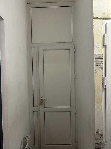 PVC giriş/qapı sistemi - Material: ağ PVC/profil karkas -