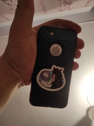 Mercedes-Benz: IPhone 7, Qara, Barmaq izi