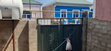 Həyət evləri və villaların satışı: Binə 3 otaqlı, 70 kv. m, Kredit yoxdur, Orta təmir