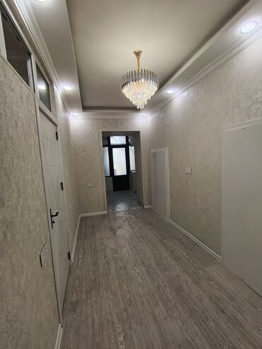 Köhnə tikili: Bakı, 2 otaqlı, Köhnə tikili, m. Sahil, 30 kv. m — 12