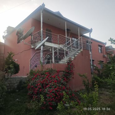 ev satisi: Qaraçuxur qəs. 8 otaq, 278 kv. m, Orta təmir