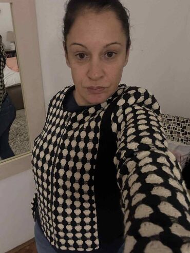 Sakoi: H&M, L, Viskoza — 9