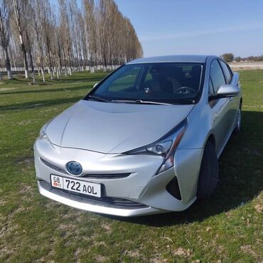 продаю витс: Toyota Prius: 2018 г., 1.8 л, Автомат, Гибрид, Хэтчбэк