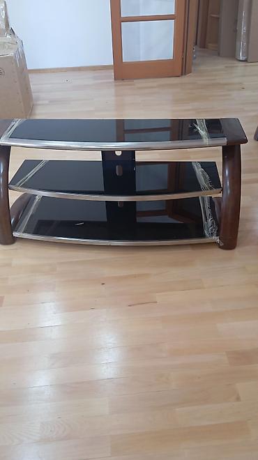 İşlənmiş, Düz TV altlığı, Polkalı, Şüşəli