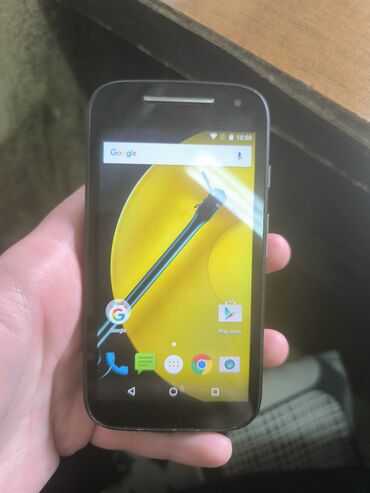 ventilator za sporet na drva: Motorola Moto E (2nd Gen), 8 GB, bоја - Crna