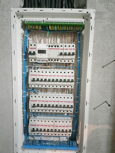 Электрики: Профессиональные электромонтажные работы «под ключ» Что делаем: - — 10