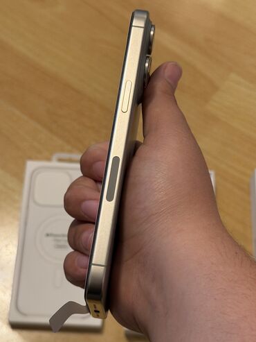 Apple iPhone: IPhone 15 Pro Max, 256 GB, Natural Titanium — 8