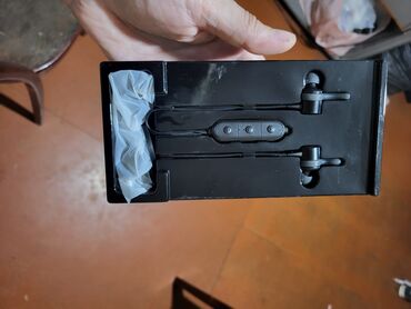 Qulaqcıqlar: Yeni Simsiz (Bluetooth) Qulaqcıqlar, JBL, rəng - Qara — 4