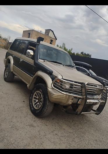 радиатор на митсубиси: Mitsubishi Pajero: 1992 г., Механика, Дизель, Внедорожник — 3