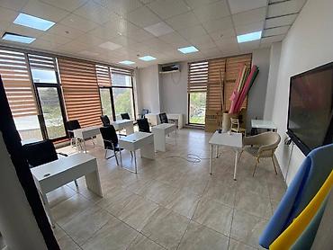 Продажа офисов: Продажа офисов 218 м², С ремонтом, С мебелью, Многоэтажное здание, 3 этаж — 3