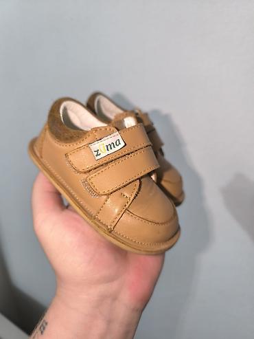 rok majice: Dečje cipelice Zuma barefoot – broj 19
kao nove, jako očuvane — 1