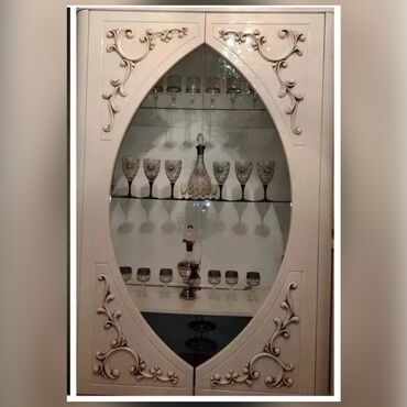 Çarpayılar: İşlənmiş, Açılan, 2 qapılı Düz dolab, Qorka