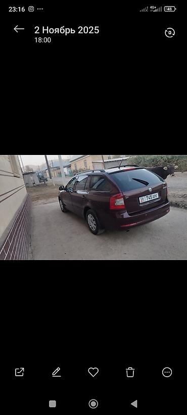 Skoda: Skoda Octavia: 2012 г., Бензин, Универсал — 4