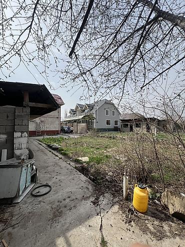 Продажа коттеджей и домов: Дом| Ала Тоо 1| 8СОТОК | Район - Ж.М.Ала Тоо Кол. комнат - 8 Кол — 5