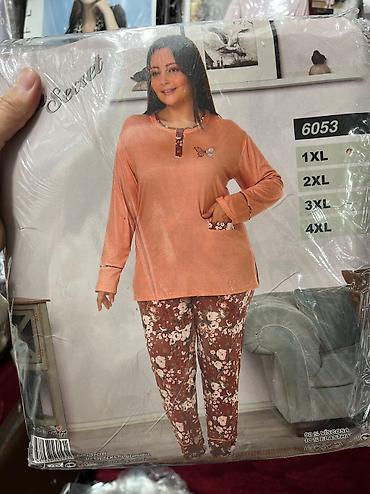 Комплекты: Комплект, Чулки, Пеньюар, Топ, Шортики, Высокая талия, С кружевом, Со стразами — 36