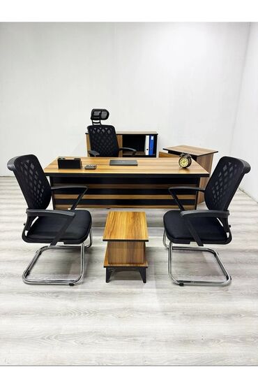 atverka dəsti: Ofis mebel dəsti – rəhbər masa və qonaq zonası Komplektin tərkibi: -