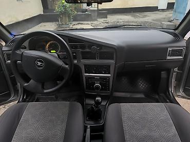 Унаа: Chevrolet Nexia: 2011 г., 1.6 л, Кол менен иштөөчү, Бензин, Седан — 5