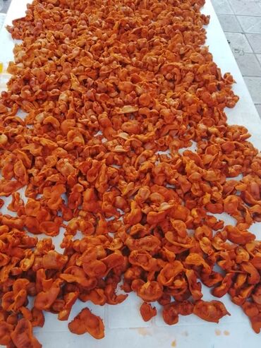 Yarımfabrikatlar: Xinkali – əl ilə bükülmüş, şirəli Kafkas yeməyi - Məhsul: ev üsulu — 16