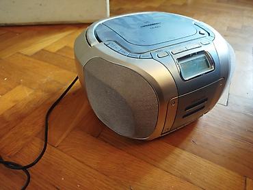 Zvučnici i stereo sistemi: Hitachi radiokasetofon Nema antenu inace radi, malo ga zeza dugme za — 14